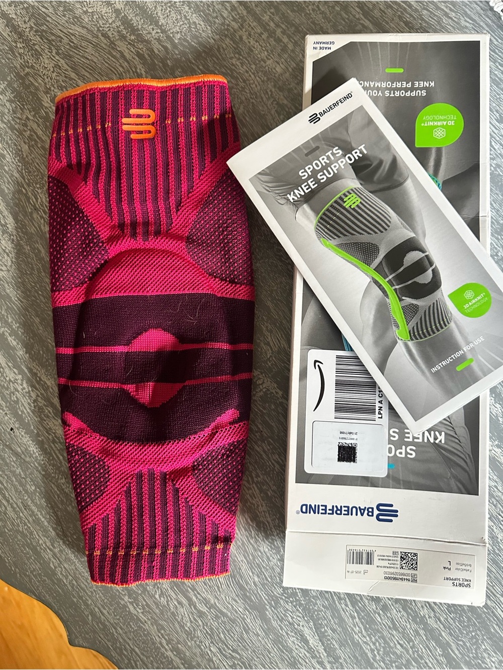NWT Pink Sports Knee Sleeve – Supportive Compression